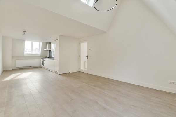 Medium property photo - Churchill-laan 189-4, 1078 EA Amsterdam